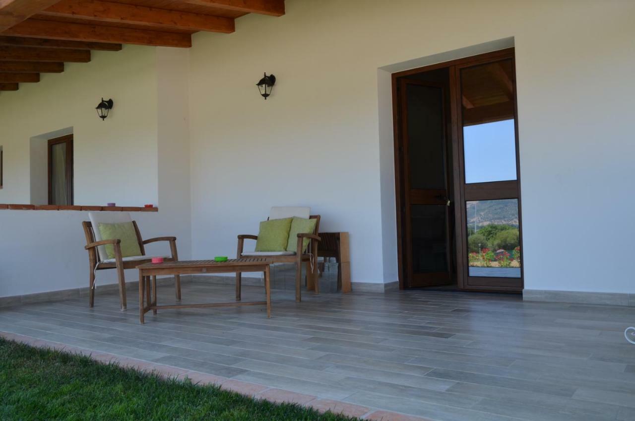Sardama B&B Affittacamere Torpè Zewnętrze zdjęcie