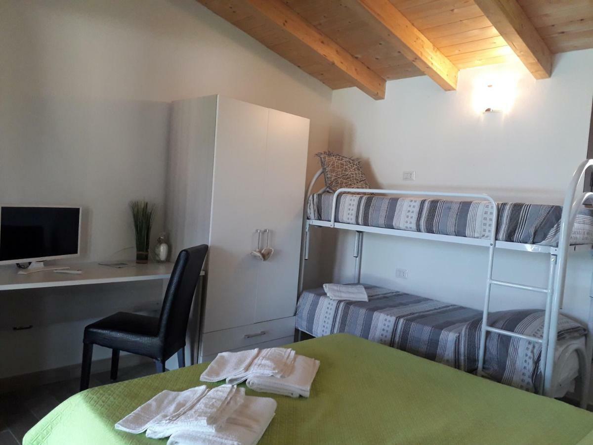 Sardama B&B Affittacamere Torpè Zewnętrze zdjęcie